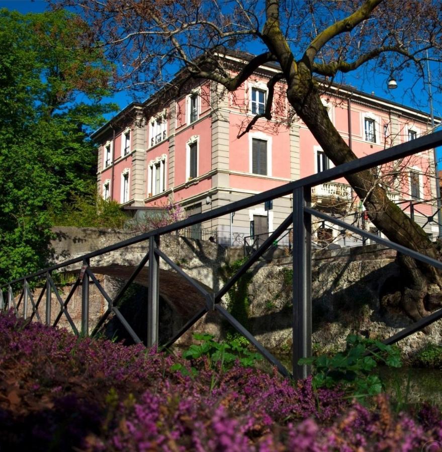 Trilocale In Villa Signorile Milán Exterior foto