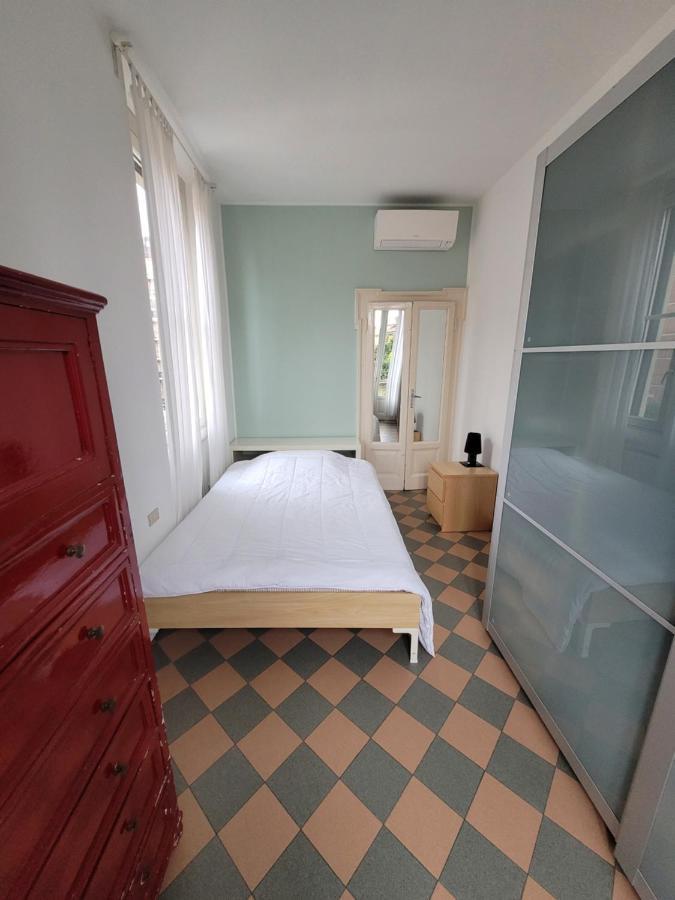 Trilocale In Villa Signorile Milán Exterior foto